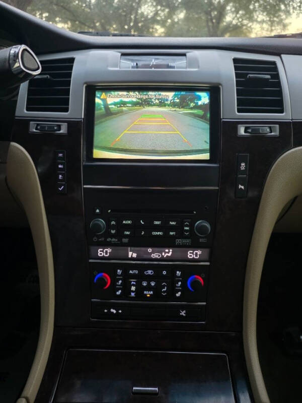 2013 Cadillac Escalade ESV Luxury