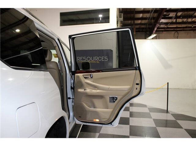 2011 Lexus LX 570