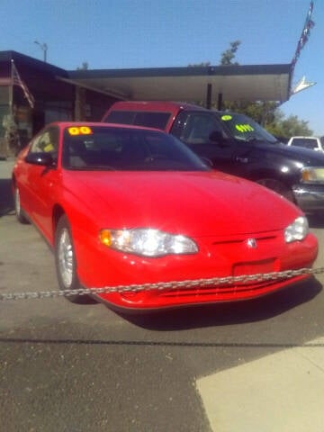 2000 Chevrolet Monte Carlo for sale at Car Mart in Spokane WA