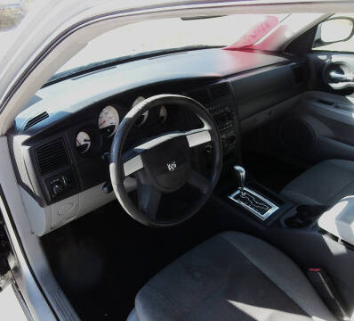 2006 Dodge Magnum SE