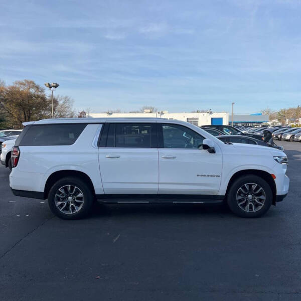 2021 Chevrolet Suburban LT