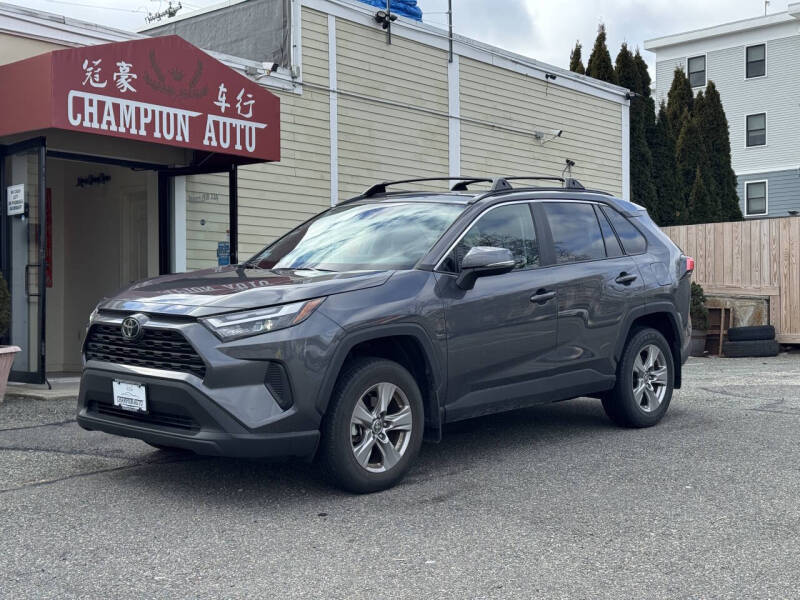 2022 Toyota RAV4 XLE