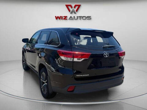 2019 Toyota Highlander LE