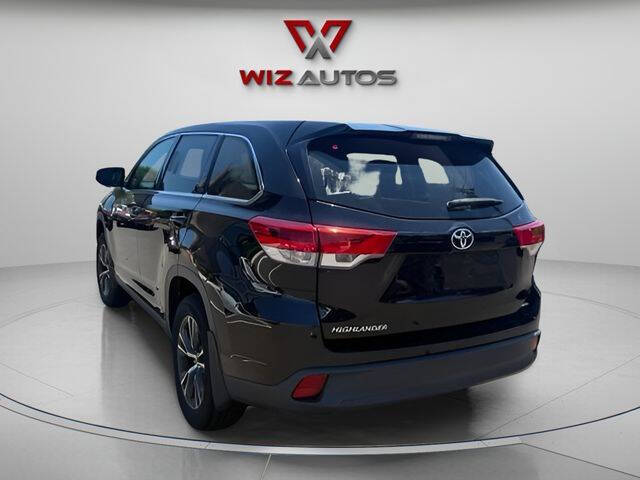 2019 Toyota Highlander LE