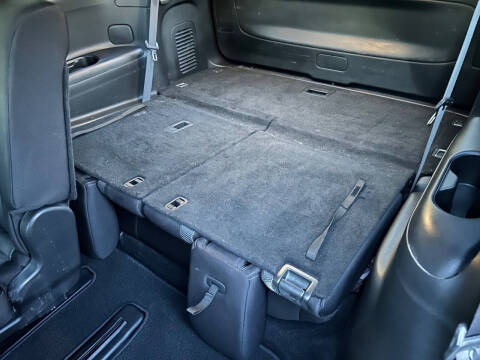 2017 Nissan Pathfinder SV