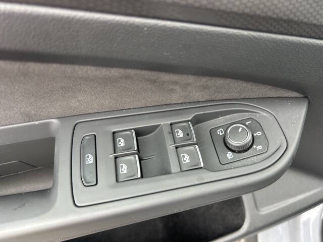 2024 Volkswagen Golf GTI 380 S