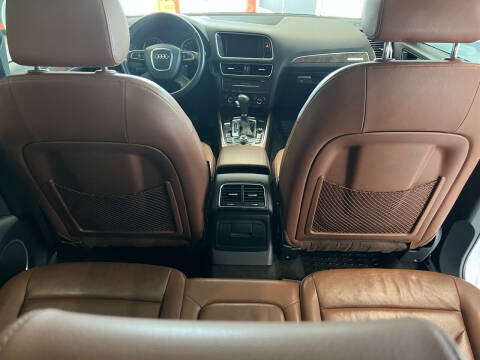 2011 Audi Q5 3.2 quattro Premium Plus