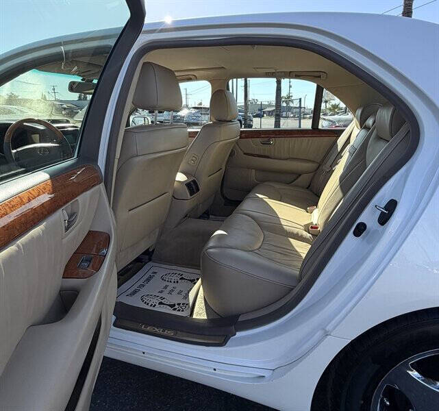 2004 Lexus LS 430