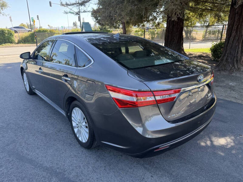 2013 Toyota Avalon Hybrid
