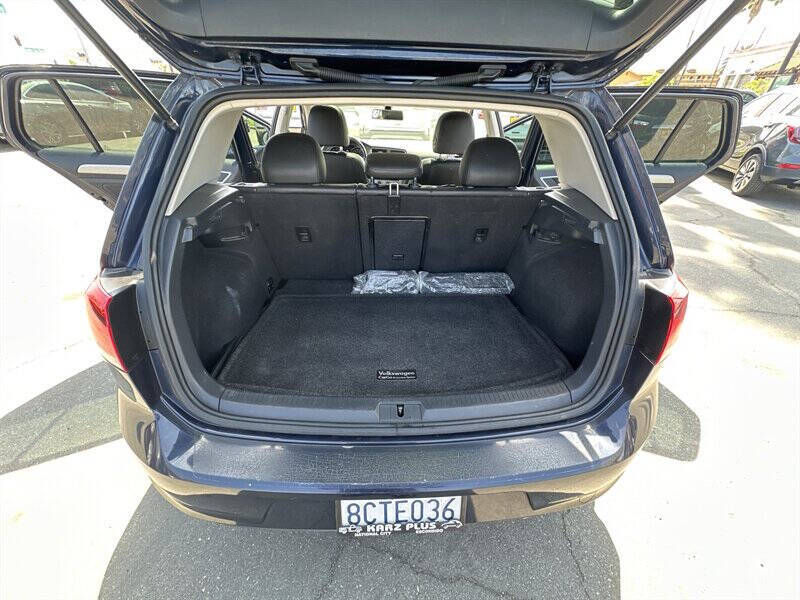 2017 Volkswagen Golf TSI SE