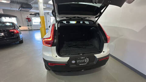 2026 Volvo XC40 B5 Plus