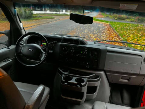 2013 Ford E-Series E-150