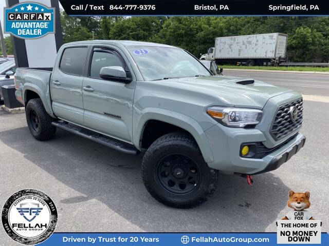 2023 Toyota Tacoma TRD Sport's photo