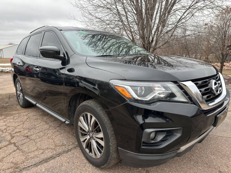 2018 Nissan Pathfinder SV