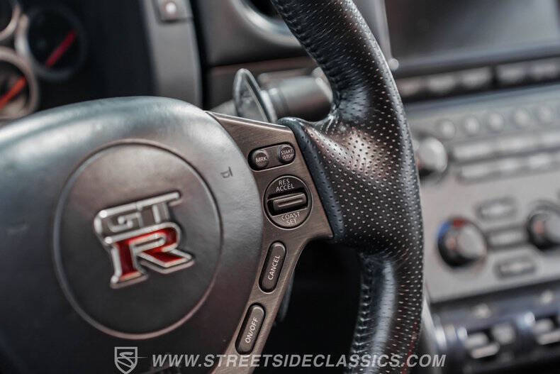 2013 Nissan GT-R