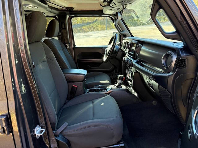 2022 Jeep Gladiator Sport S