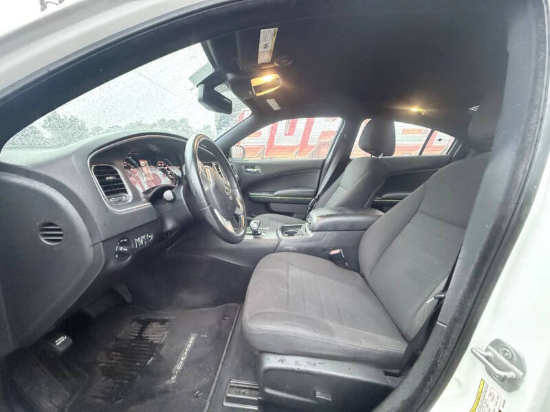 2013 Dodge Charger SE