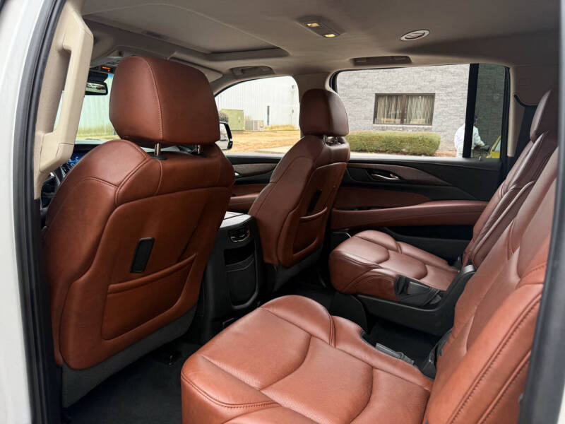 2018 Cadillac Escalade ESV Luxury