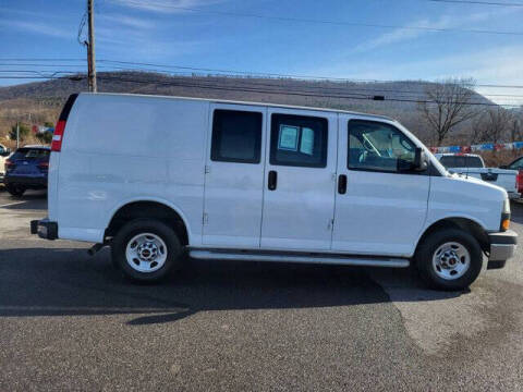 2023 GMC Savana 2500