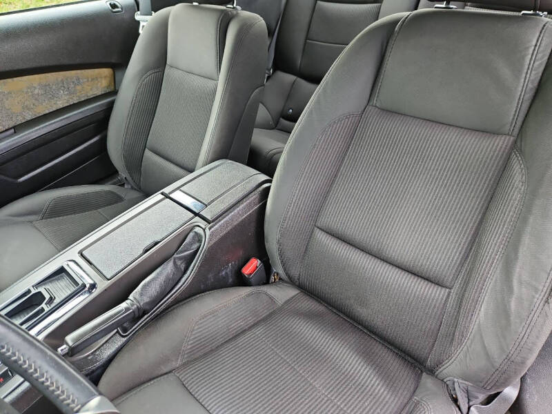 2013 Ford Mustang V6