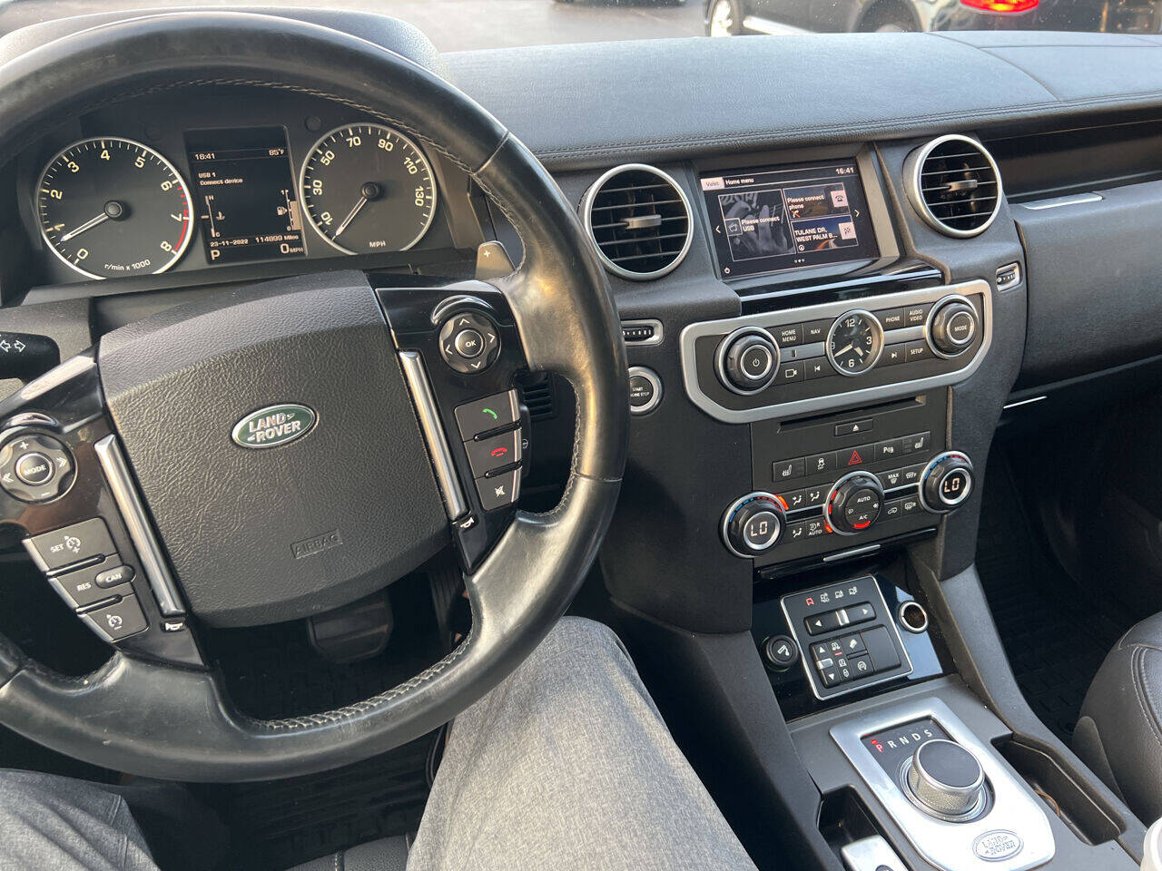 2016 Land Rover LR4  - $20,900