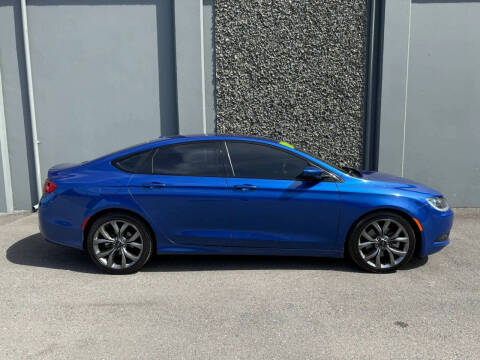 2016 Chrysler 200