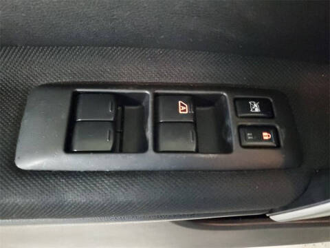 2011 Nissan Rogue S Krom