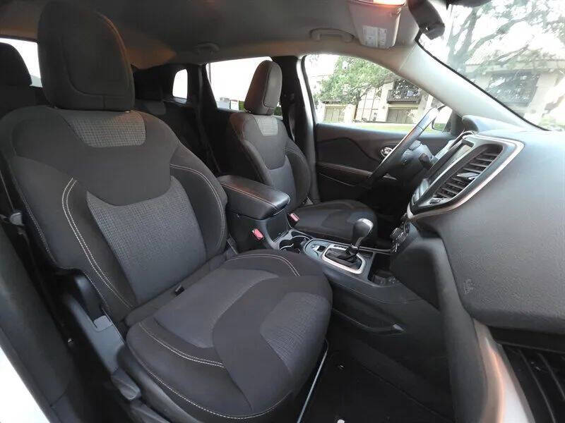 2016 Jeep Cherokee