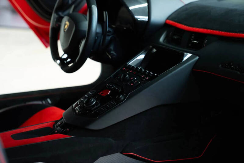 2019 Lamborghini Aventador LP 770-4 SVJ