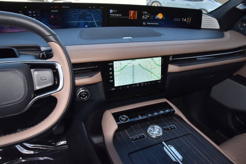 2025 Lincoln Navigator L Black Label