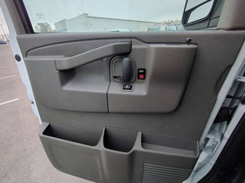 2025 Chevrolet Express 2500