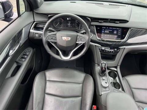 2025 Cadillac XT6 Premium Luxury