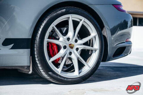2017 Porsche 911 Carrera
