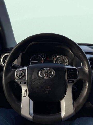 2017 Toyota Tundra SR5