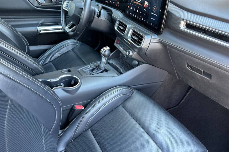 2024 Ford Mustang EcoBoost Premium