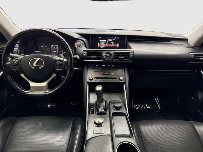 2020 Lexus IS 300