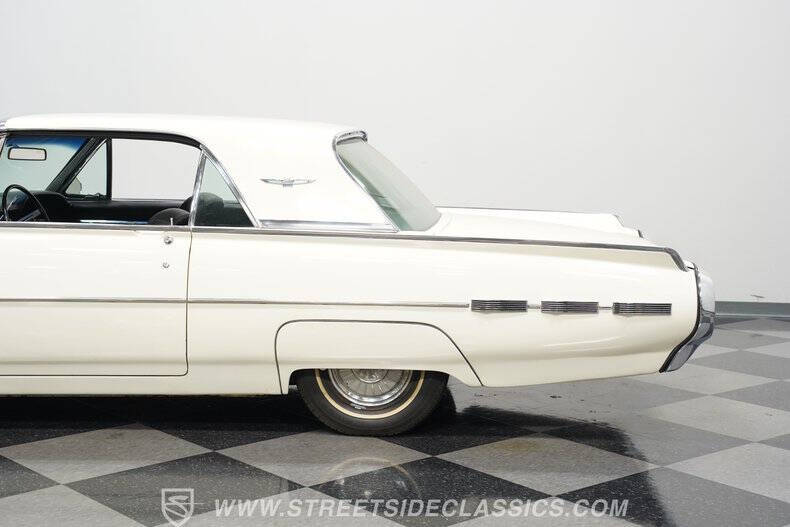 1962 Ford Thunderbird