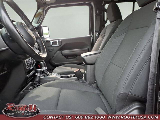 2022 Jeep Gladiator Willys