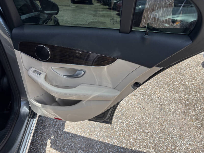 2017 Mercedes-Benz C-Class C 300