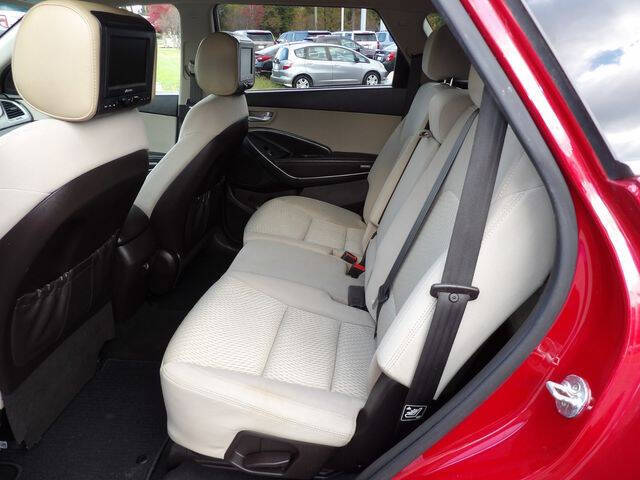 2017 Hyundai Santa Fe SE