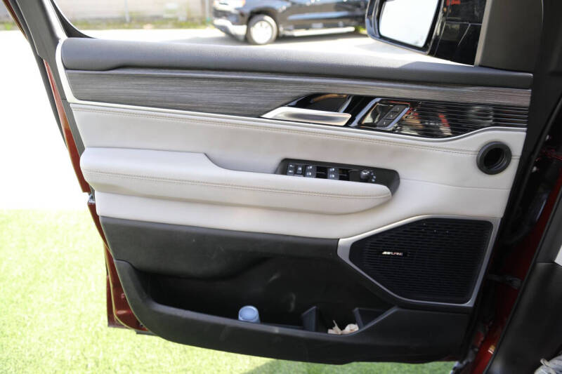 2024 Jeep Wagoneer