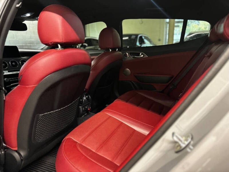 2019 Kia Stinger GT2