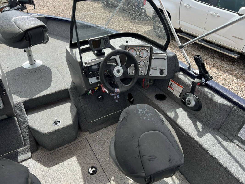 2022 Tracker PRO GLIDE