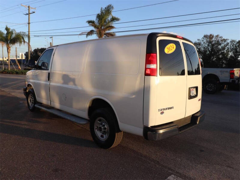 2024 GMC Savana 2500