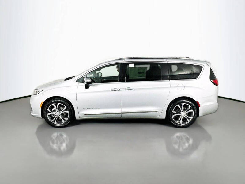 2026 Chrysler Pacifica Pinnacle