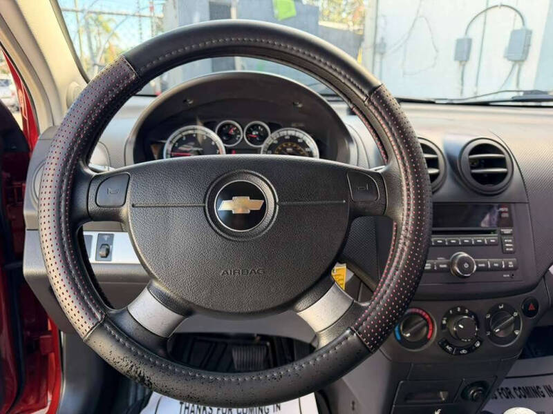 2011 Chevrolet Aveo LT