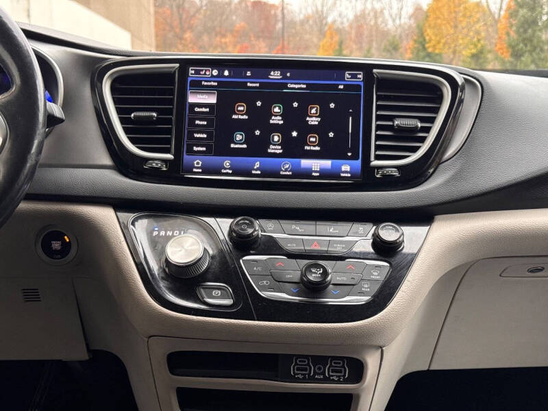 2021 Chrysler Pacifica Touring