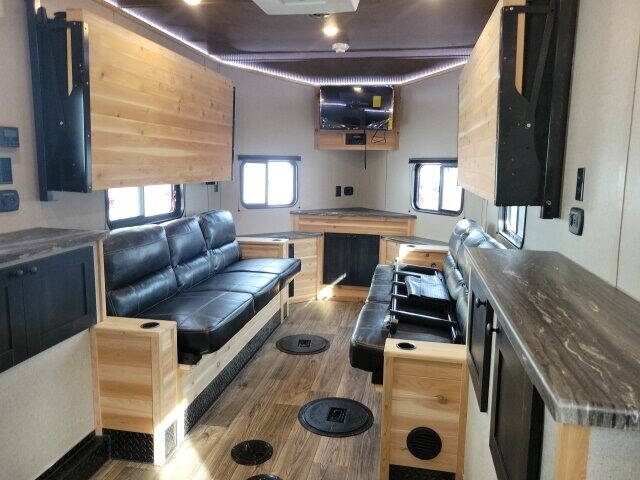 2024 Glacier 17 RB LE