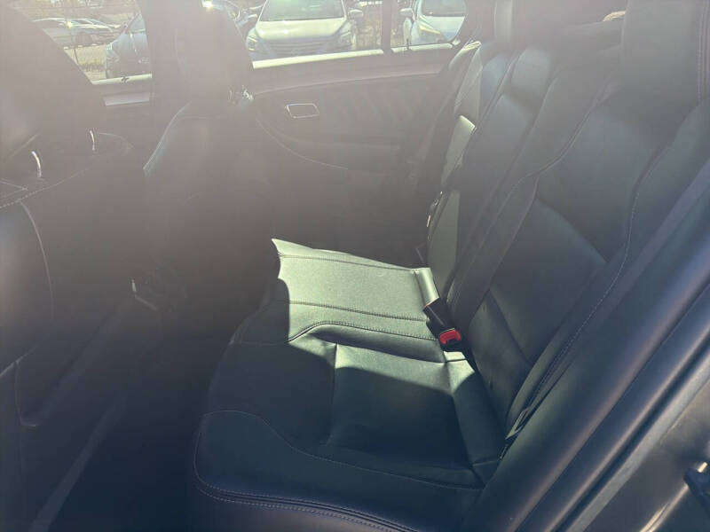 2016 Ford Taurus SEL