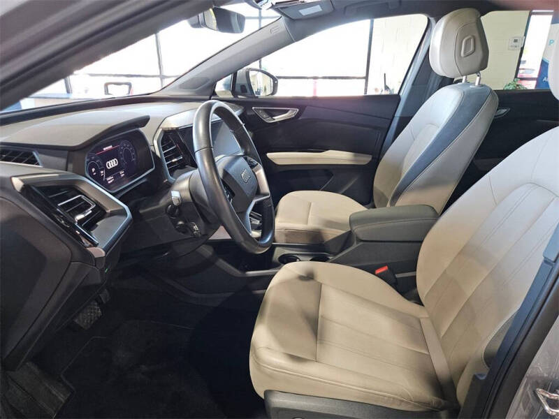 2022 Audi Q4 e-tron quattro Premium 50